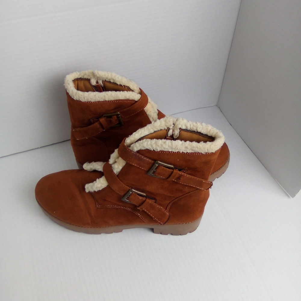 CATHERINE MALANDRINO BOOTS Women's Tan Shearling-Lined Boots SIZE 7.5 - Picture 6 of 8